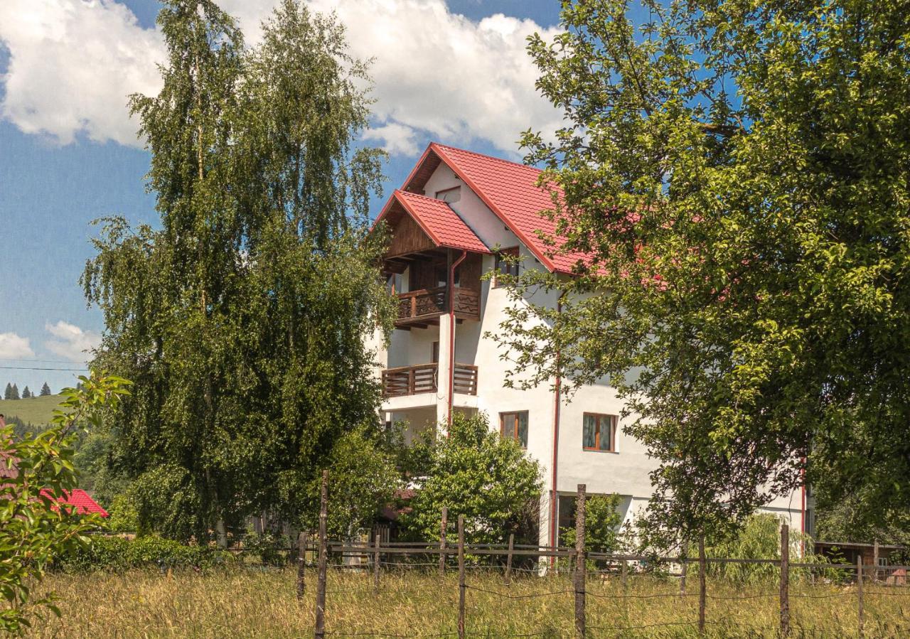 Pensiunea Magda Кимпулунг-Молдовенеск Екстер'єр фото